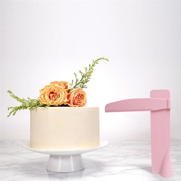 Adjustable Cake Scraper